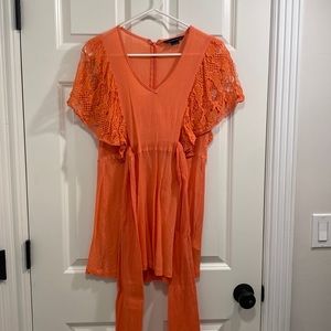 French Connection belted cover up. Worn once. More coral than photo is showing.